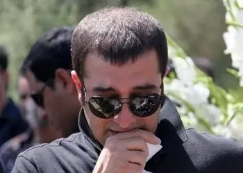 حضور چهره‌های مطرح و سرشناس در مراسم ختم مادر مجید صالحی؛ قلعه‌نویی، نیما نکیسا، رضا عطاران، جواد رضویان و.../ روحش شاد