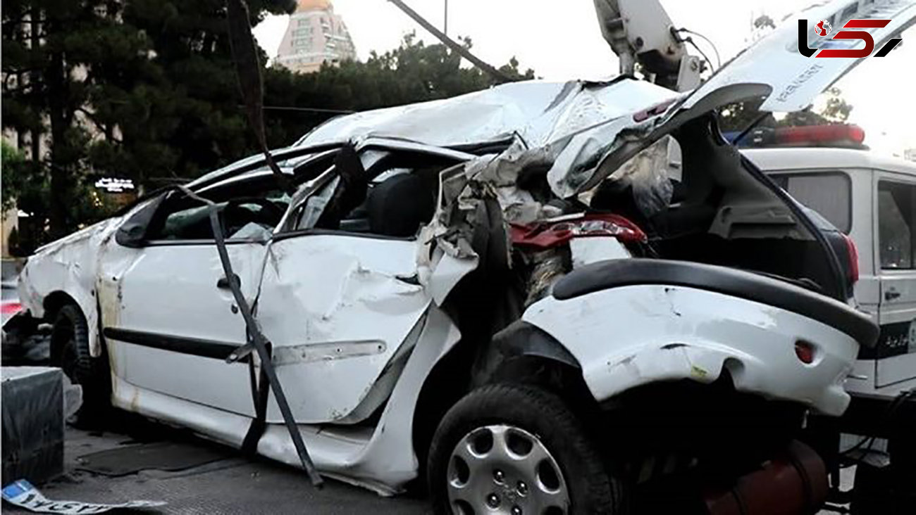 واژگونی وحشتناک خودرو در بزرگراه شیخ فضل الله تهران