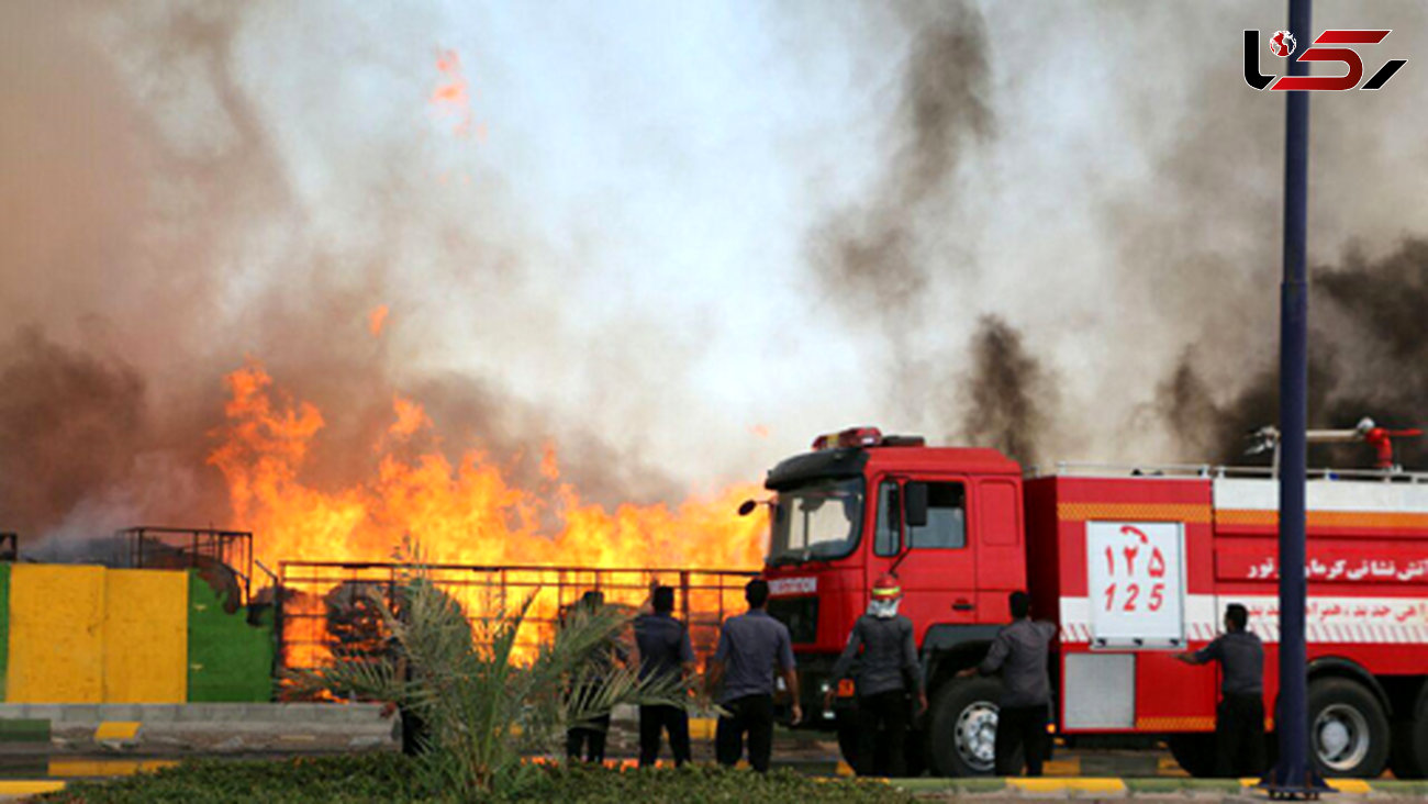 آتش سوری در شرکت کرمان موتور / خودروهای صفرکیلومتر چه سرنوشتی خواهند داشت؟ +عکس 