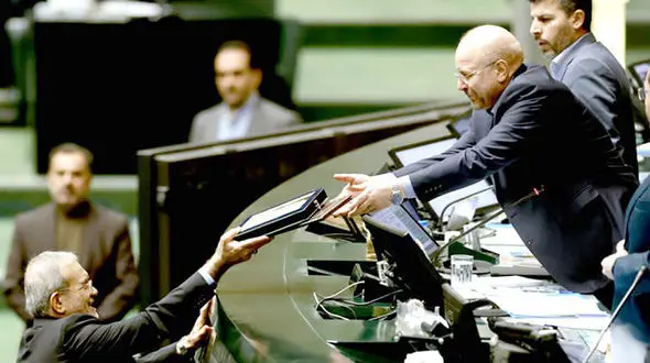 رئیس جمهور سه شنبه برای بودجه به مجلس می رود