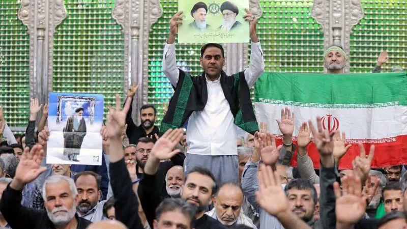 حضرت آیت الله خامنه ای ، رهبر معظم انقلاب اسلامی امروز( چهارشنبه ) در مراسم سی و ششمین سالگرد ارتحال امام خمینی (ره) بنیانگذار جمهوری اسلامی ایران