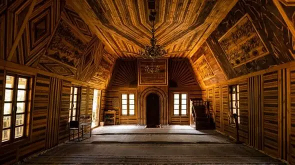 تنها روستای چوبی ایران که 8 ریشتر زلزله را هم تحمل می کند! +عکس