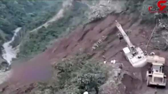 لحظه وقوع رانش زمین در بولیوی + فیلم