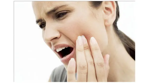 علل آبسه در حفره دهان چیست؟ 