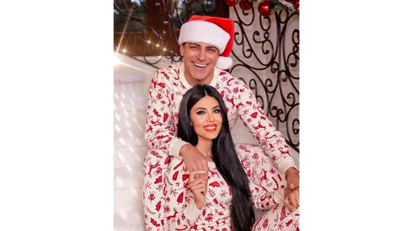 عکس های کریسمس میلیاردی ثروتمندترین مرد ایرانی ! + فیلم مانی خوش بین کیست ؟!