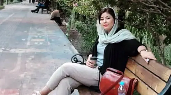 ماجرای اخراج کبری غلامی پژوهشگر اجتماعی افغانستانی از ایران به دلیل بد حجابی