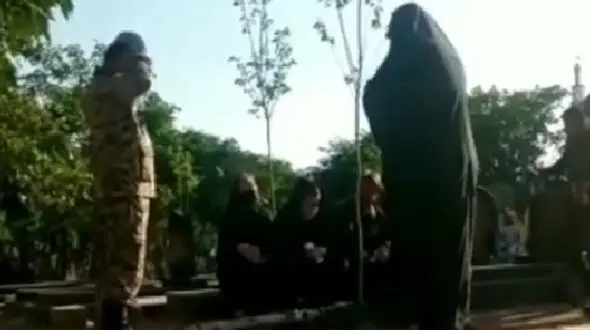 احترام ارتشی به مادر فوت شده + فیلم