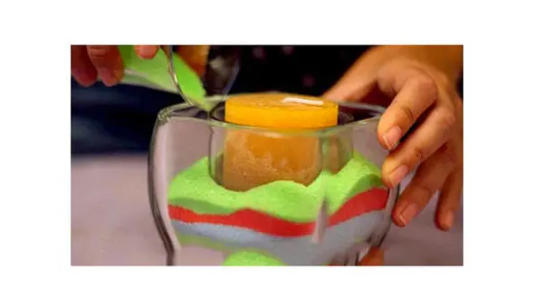 در خانه جا شمعی شنی بسازید