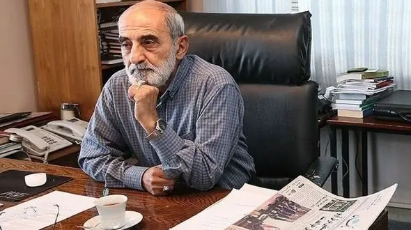 عذرخواهی حسین شریعتمداری از آیت‌الله سیستانی
