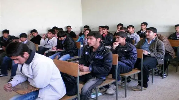 ایرانی ها با نمره 12 دیپلم می گیرند