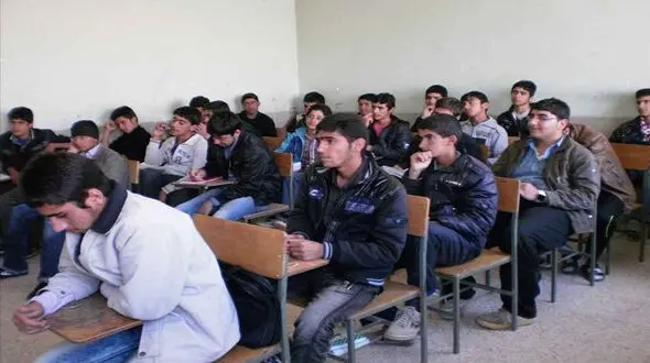 ایرانی ها با نمره 12 دیپلم می گیرند