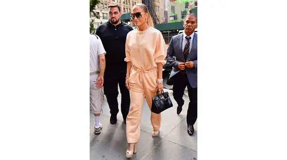 استایل گلبهی خانم بازیگر +عکس 