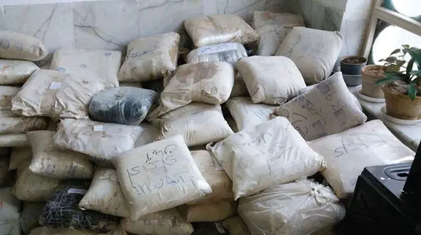 شاسی بلند مشکوک در مشهد زمین گیر شد / سوداگران مرگ دستگیر شدند