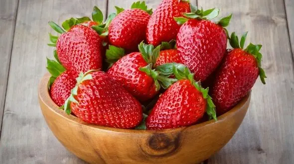 5 ماده غذایی که دشمن سفیدی دندان هاست!