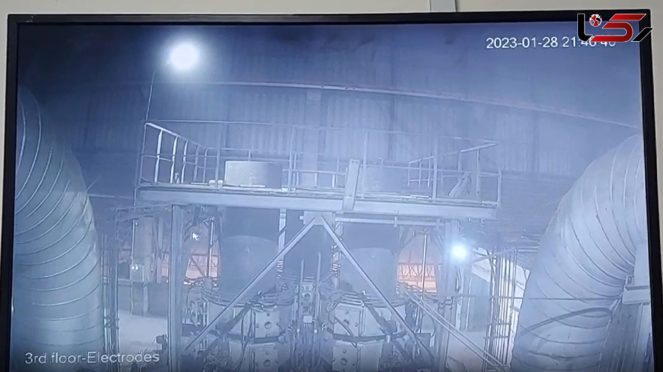 فیلم لرزش سازه ۲۰۰ تنی کارخانه سیلیکون آراز خوی بر اثر زلزله