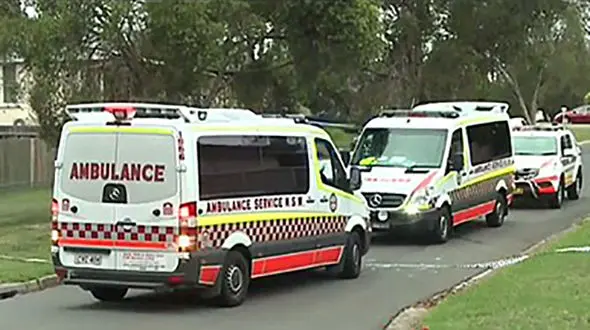 کودکی در شب سال نو زیر گرفته شد +عکس