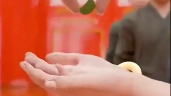 آزمون لوبیا / انتخاب جانشین پادشاه یا سنجش صداقت؟ + فیلم