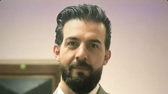 فیلم/ خاطره جالب عبدالله روا از همسایه با کلاسشون در برنامه مریم مومن، میترا خانم و ماجرای شیر خوردن از گاو به صورت مستقیم! 