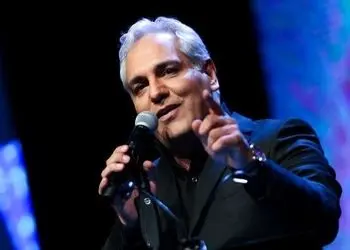 فیلم آواز شاد / مهران مدیری پای پدرش رو میکشه وسط میگه رقص پایین برره ای بریم کرکر خندست