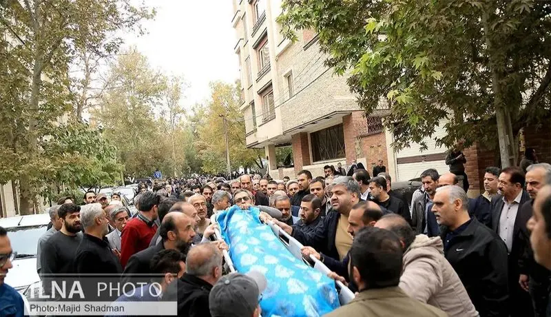 تشیع جنازه خواهر احمدی نژاد 