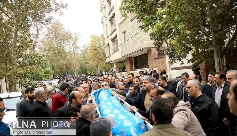 تشیع جنازه خواهر احمدی نژاد 