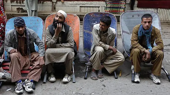 افغان ها در معادن ایران کار نمی کند / آنها مشاغل لوکس و پرپول شمال شهر تهران را از کارگران ایرانی گرفته اند + فیلم