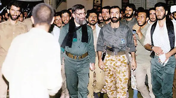 چرا آیت‌الله خامنه‌ای از نمایندگی امام در سپاه استعفا داد