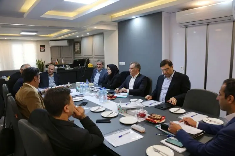آیا استقلال می‌تواند قهرمان لیگ برتر شود؟ پاسخ اینجا است!