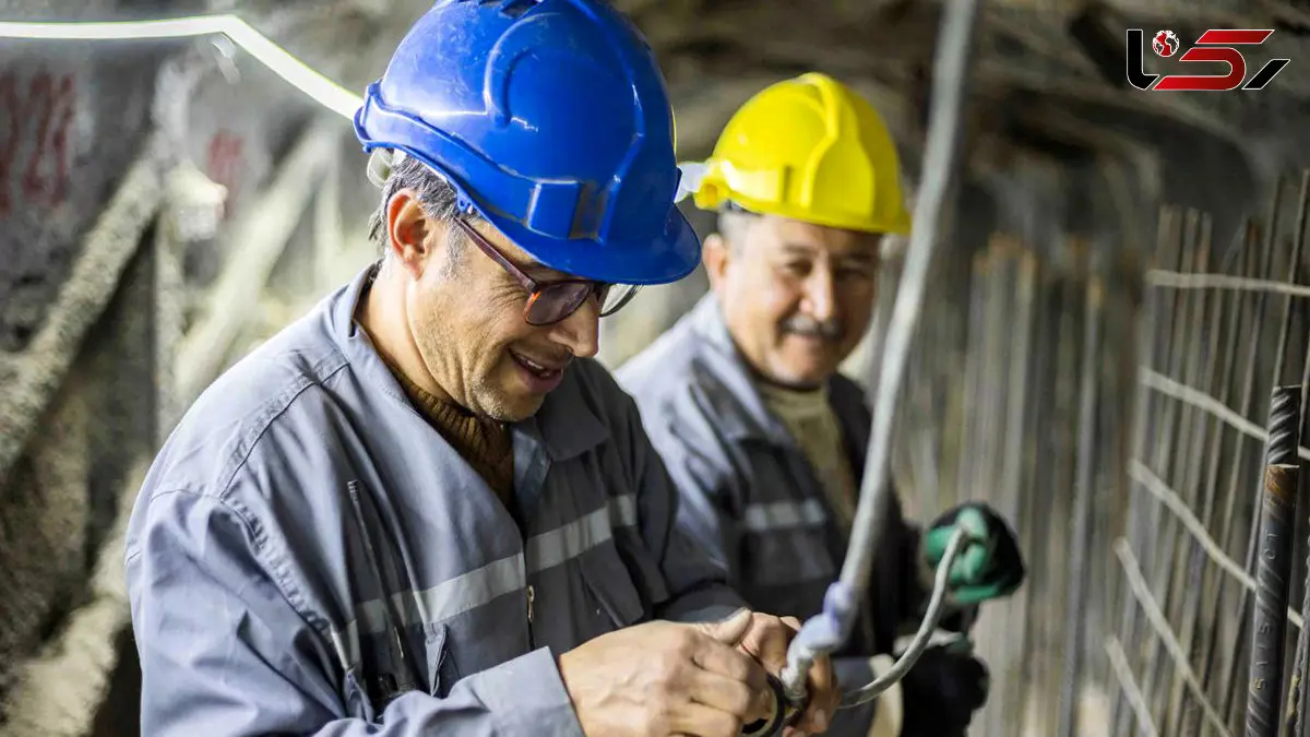 تشریح جزئیات محاسبه مالیات مشاغل در سال 1404 / چرا آهن فروش و بلاگر مالیات یکسان نمی‌ دهند؟ + فیلم