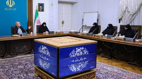 پزشکیان: نمی‌شود صرفاً دستور بدهیم و انتظار داشته باشیم نسل جدید از ما تبعیت کند