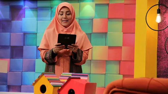 مجری جوان خطاب به ژیلا صادقی: ما خانم ها در یک تیم هستیم +فیلم