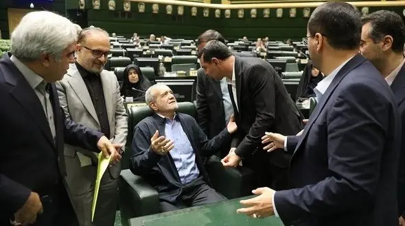 صندلی مسعود پزشکیان به چه کسی می رسد؟