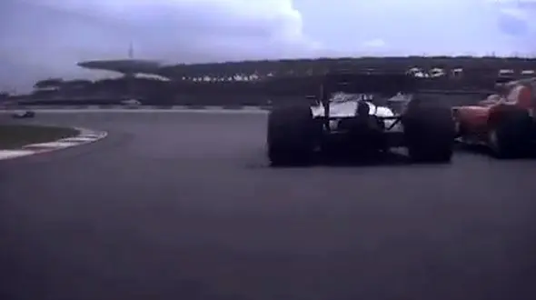 تصادف شدید در مسابقات فرمول 1 +فیلم و عکس