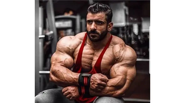 هادی چوپان سکوت را شکست / مرا کنار گذاشتند چون به جوانان داروی تقلبی نفروختم! 