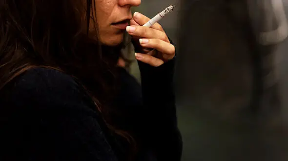 نقشه سیامک معتاد کردن یک دختر + در مددکاری کلانتری مشهد چه گذشت؟