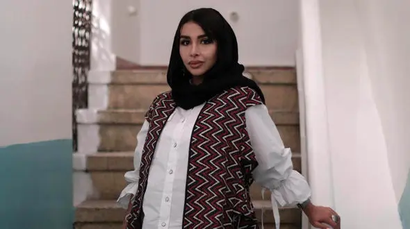 گفتگو با هانیه میرلوحی بازیگر نمایش الپسادیا / تجربه خاک صحنه خوردن همیشه برایم جذاب بوده و هست