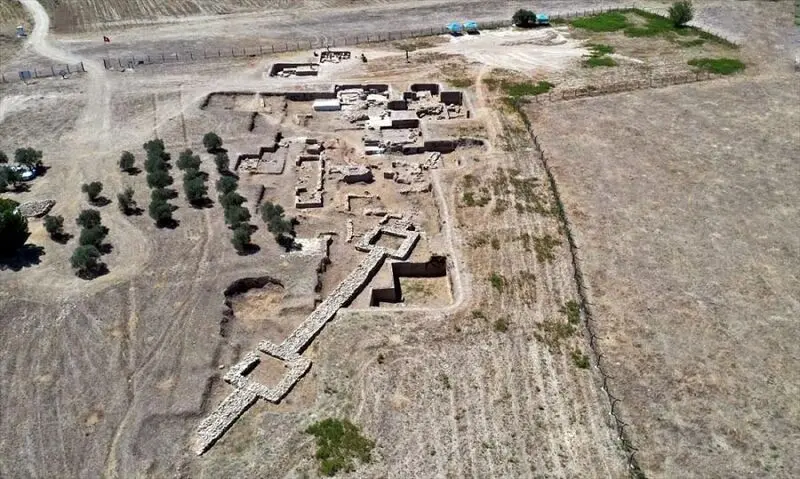 سازه باستانی