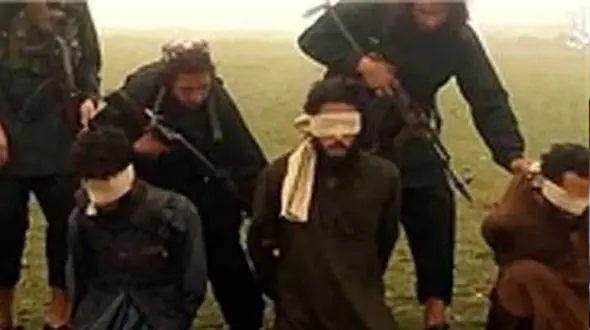 داعشی ها، 5 سرکردۀ خود را سربریدند + عکس
