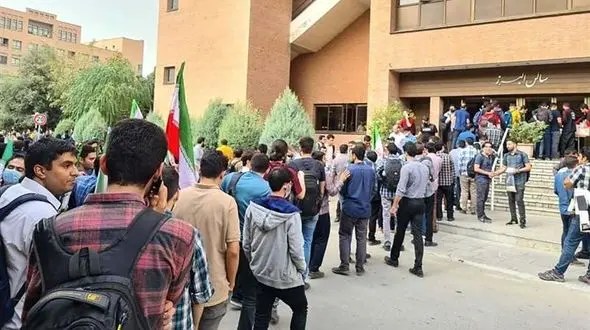 تمامی دانشجویان دارای احکام انضباطی به کلاس های درس بازگشتند