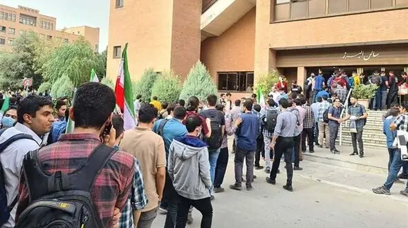 تمامی دانشجویان دارای احکام انضباطی به کلاس های درس بازگشتند