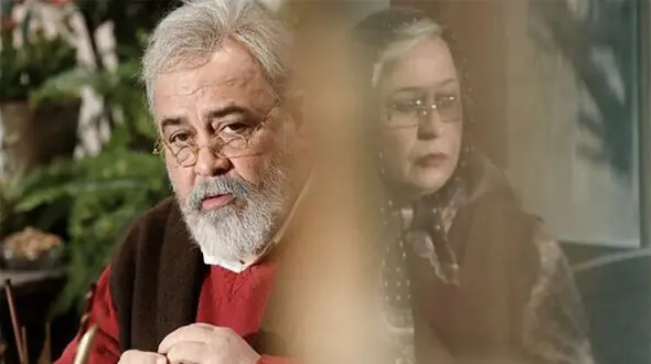فیلم/ ماجرای داستان عاشقانه‌ زوج داغدار سینمای ایران/ محمدرضا شریفی‌نیا اینگونه دل همسر سابقش آزیتا حاجیان را برد