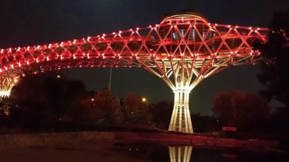 ۱۸ اردیبهشت پل طبیعت به رنگ قرمز در می آید / علت چیست؟