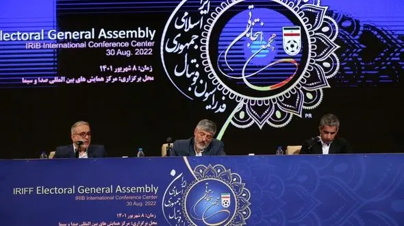 واکنش تند یک حقوقدان به اتفاقات و حواشی اخیر فدراسیون فوتبال: عده‌ای شوق دیده شدن دارند!