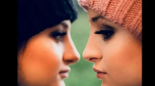 فیلم / گذر زمان سارا و نیکا  دوقلوهای سریال «پایتخت»  ! / از نازی در کودکی تا زیبایی در 20 سالگی