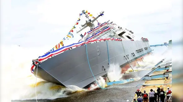 نحوه به آب انداختن یک کشتی غول پیکر + فیلم 