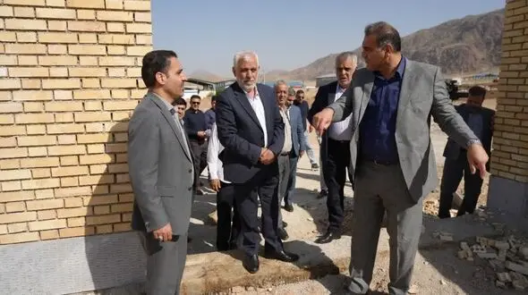 ۲۵ درصد سالن‌های لاستیک‌سازی خرم آباد در حال اجرا است