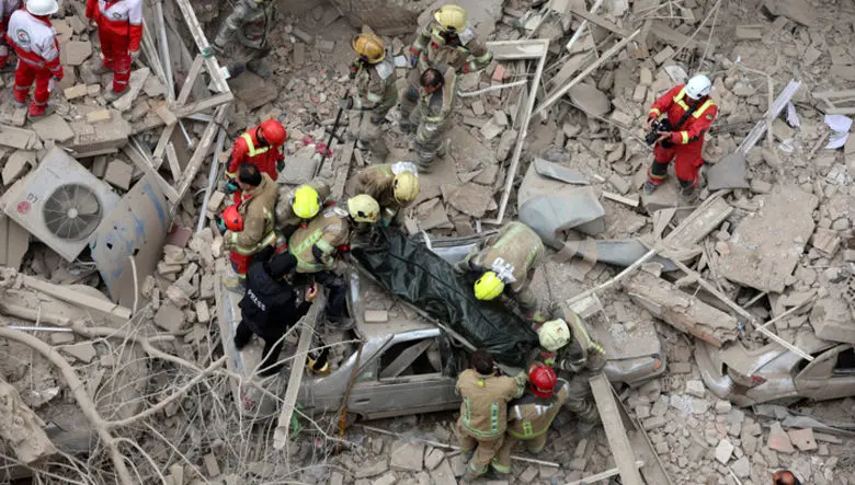 50 روز پس از جنگ؛ وعده‌ های حمایتی روی کاغذ ماند / از قطع خطوط همراه به دلیل بدهی تا جریمه‌ های بانکی و قبوض بالای خانه های خالی!