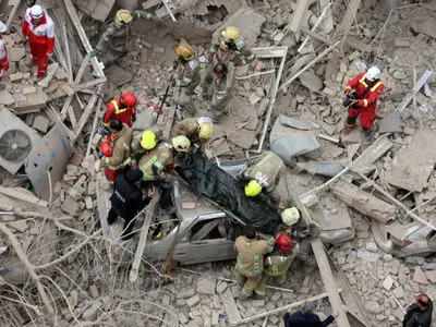 50 روز پس از جنگ؛ وعده‌ های حمایتی روی کاغذ ماند / از قطع خطوط همراه به دلیل بدهی تا جریمه‌ های بانکی و قبوض بالای خانه های خالی!