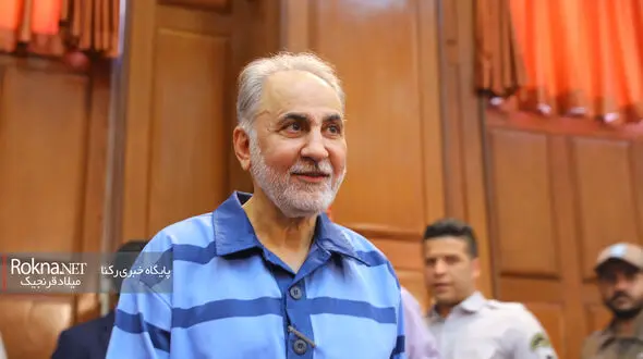نجفی بدون دستبند و باز خندان در دادگاه دوم + گزارش تصویری