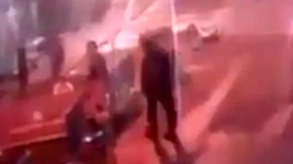 فیلم لحظه درگیری تروریست های لندنی با پلیس + فیلم